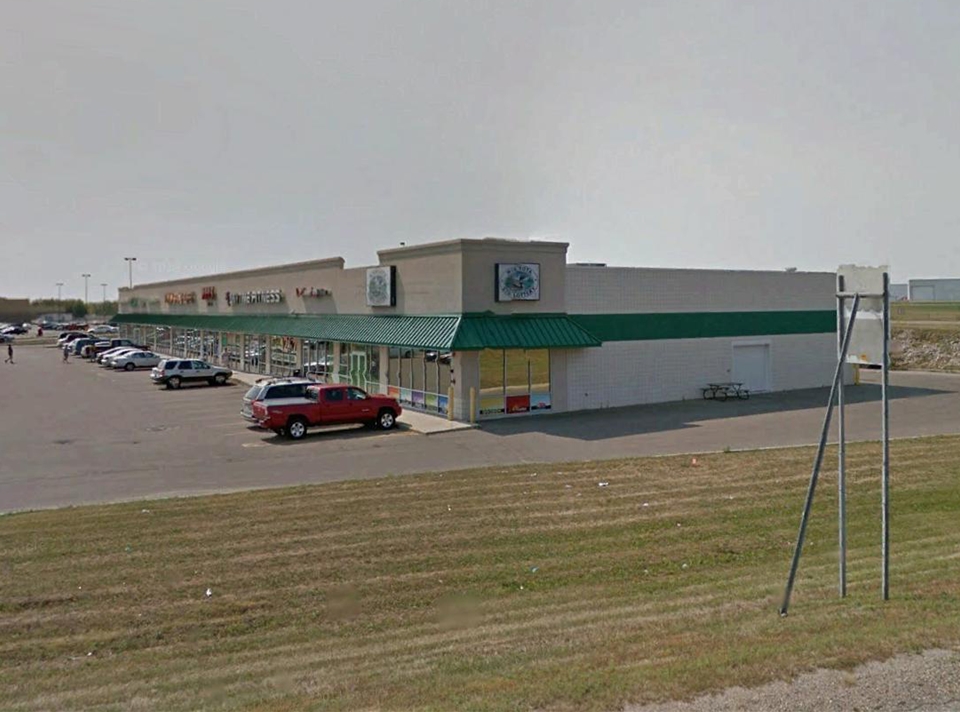 Retail Property for lease in Detroit Lakes, MN. Schostak Brothers