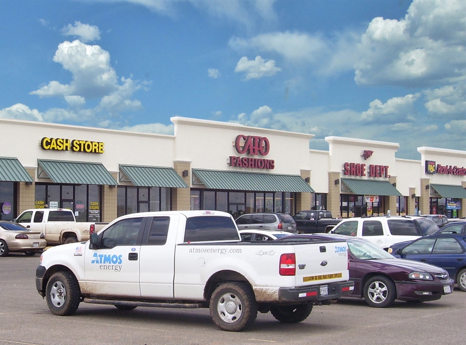Retail Property for lease in Plainview, TX. Schostak Brothers & Company